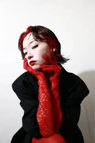 カラー 佐藤 しずくのヘアスタイル
