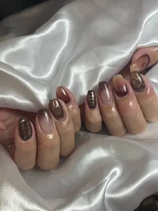 ネイル LAVISH 大和店 🤱子連れ大歓迎のネイルデザイン