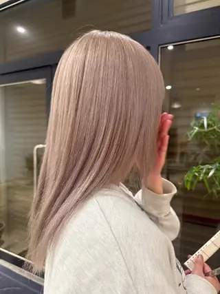 ミディアム NAVY 日 和のヘアスタイル