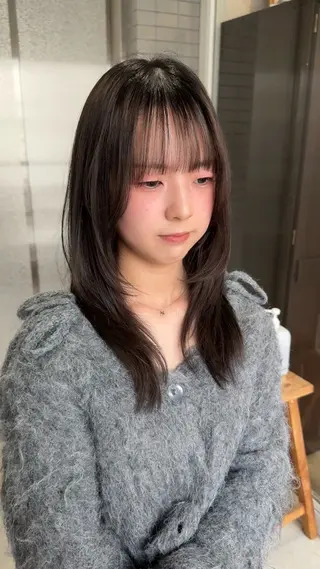 セミロング 【韓国レイヤー特化 ハッシュカット】のヘアスタイル