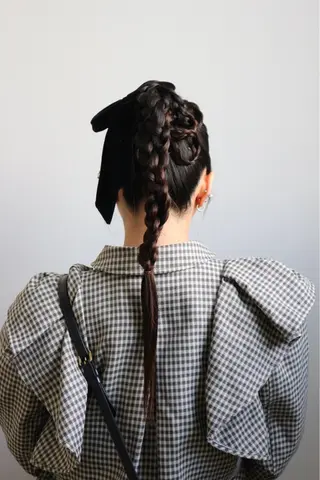 ロング ヘアアレンジ AKO .のヘアスタイル