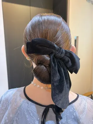 セミロング ヘアアレンジ 艶ピンク*ヘアセット 🌙shioriのヘアスタイル