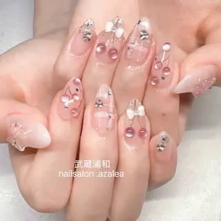 ネイル R inのネイルデザイン