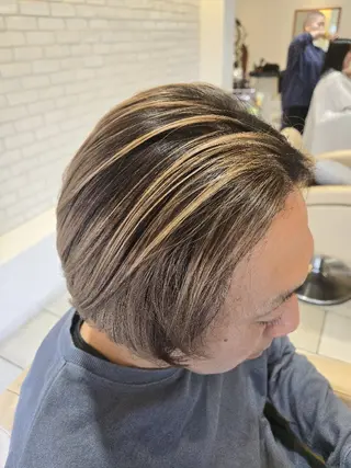 カラー メンズ preak TOMOのヘアスタイル