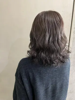 ミディアム 吉村 夏椰のヘアスタイル