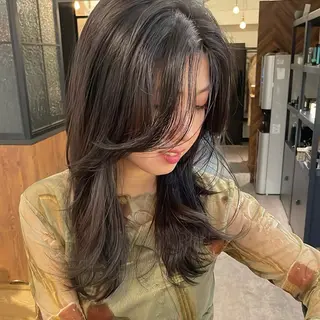 ロング 東 みのりのヘアスタイル