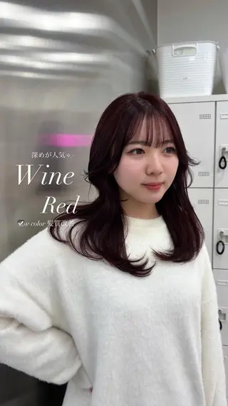 セミロング カラー 抜け感レイヤー︴ ニュアンスカラーのヘアスタイル