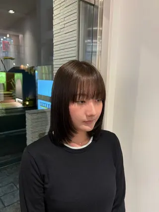 ミディアム 神田 音羽のヘアスタイル