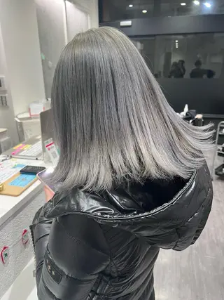 ミディアム トップスタイリスト/ アユミのヘアスタイル