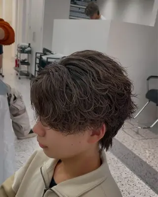 ショート カラー パーマ メンズ特化/ツイスパ /波巻き/松本真生のヘアスタイル
