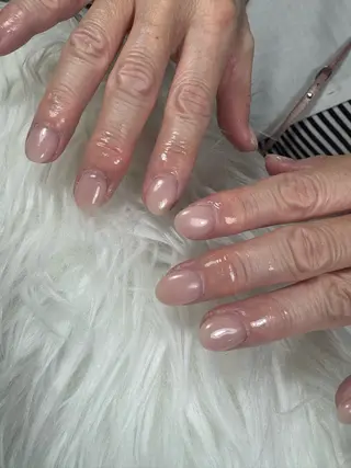 ネイル LAVISH 大和店 emi･:*+のネイルデザイン