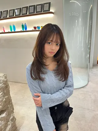 セミロング レイヤー似合わせ 透明感カラーりきやのヘアスタイル