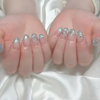 ネイル L'oeillet HIBIKIのネイルデザイン