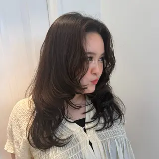 ロング カラー 🌼動き×透明感🩵 ハイトーン/ナナのヘアスタイル