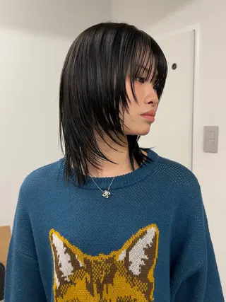 ミディアム マツウラ サキミのヘアスタイル