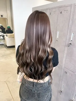 カラー 福島 果音のヘアスタイル