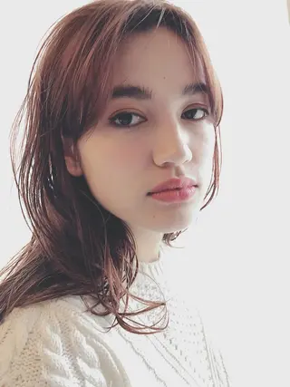 カラー 💓パーマ，💗 レイヤーカットのヘアスタイル