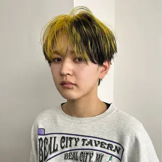 カラー メンズ ★デザインカラー ハイトーン ももか★のヘアスタイル