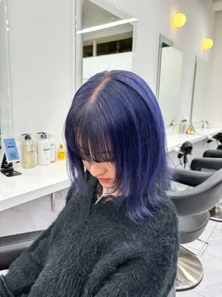 セミロング カラー 抜け感レイヤー︴ ニュアンスカラーのヘアスタイル