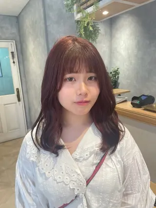 ロング カラー 透明感カラー 🩶🩵🩷AIRIのヘアスタイル