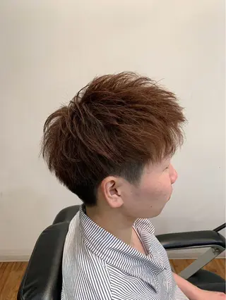 カラー メンズ 河山 楽のヘアスタイル