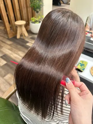 セミロング 金 春江のヘアスタイル