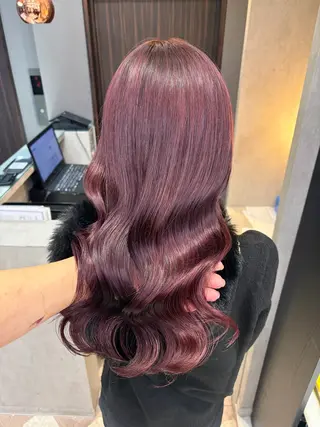 ミディアム カラー 天神暖色カラー レイヤー・髪質改善のヘアスタイル