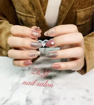 ネイル Z&Y nail salonのネイルデザイン