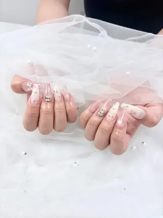 ネイル akari🎀 京橋 ARRINEのネイルデザイン