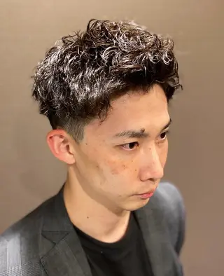 ショート パーマ 大泉 和也のヘアスタイル