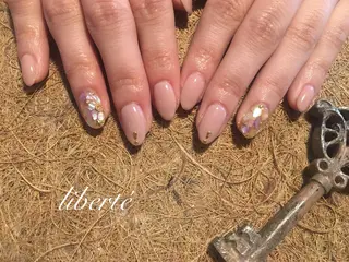 ネイル liberté (リベルテ)のネイルデザイン