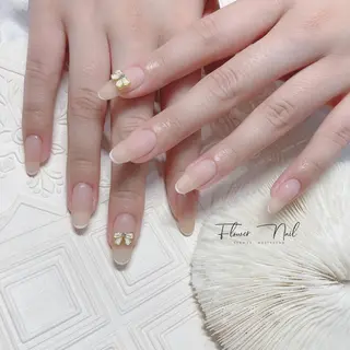 ネイル Flower nailのネイルデザイン