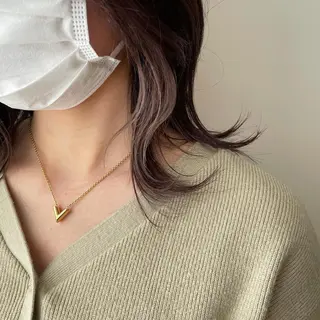 カラー 透明感カラー 🩶🩵🩷AIRIのヘアスタイル