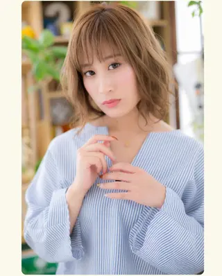 ミディアム 中舘 安津子のヘアスタイル