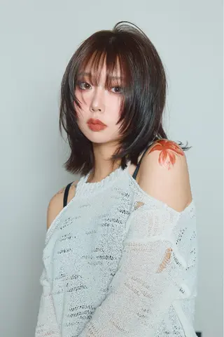 ミディアム カラー 🤍BLEN 窓🤍のヘアスタイル