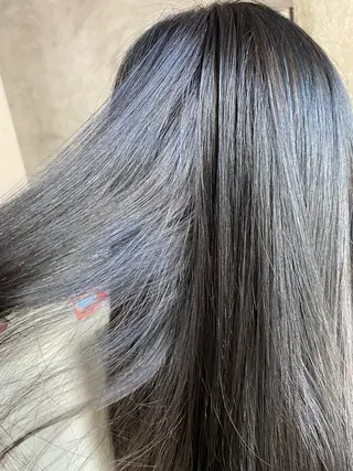 ロング ミヤタ フミヤのヘアスタイル