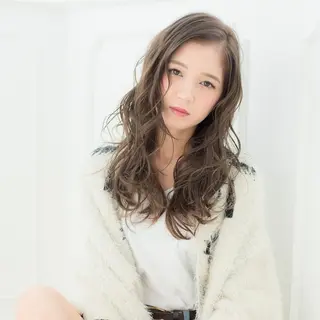 ミディアム 心cocoro RISAのヘアスタイル