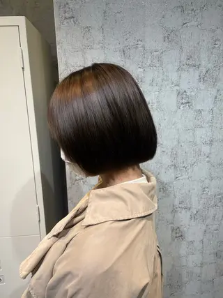 ショート 赤み消し艶カラー🌱 DAIGOのヘアスタイル