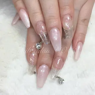 セミロング カラー パーマ ヘアアレンジ メンズ キッズ ネイル マツエク・マツパ nail Berunaのネイルデザイン