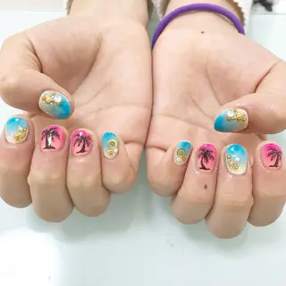ネイル 板垣 綾乃のネイルデザイン