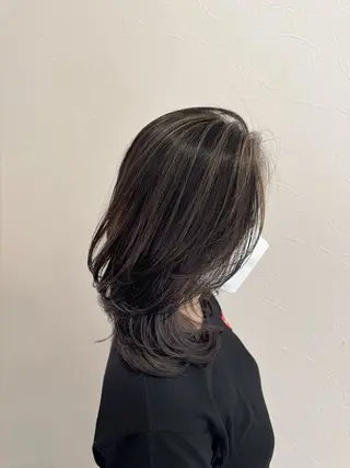 ミディアム カラー ヘアアレンジ 佐々木  まゆかのヘアスタイル