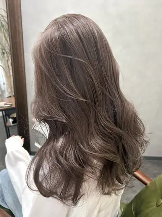 ロング レイヤーカット/透明 感カラー🩵中村友美のヘアスタイル