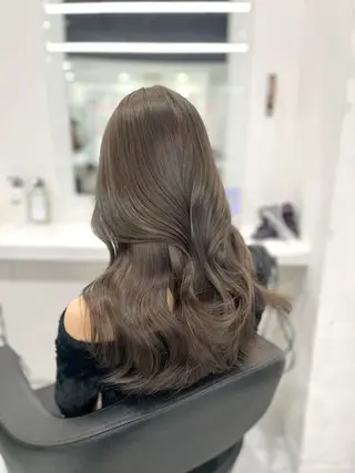 カラー 透明感グレージュ🩶 韓国ヘア🇰🇷横浜のヘアスタイル