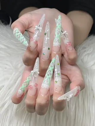 ネイル Lee Nailsのネイルデザイン