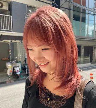 ミディアム 神戸レイヤーカット 顔周り／骨格診断のヘアスタイル