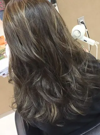 セミロング ロング カラー 浅川 実行のヘアスタイル