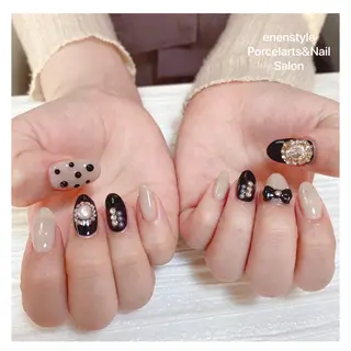ミディアム ネイル 🐾enen style 🐾のネイルデザイン