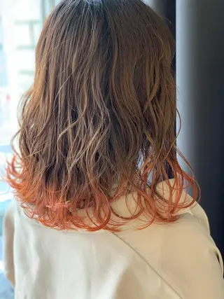 ミディアム カラー LUXBE LUCEのヘアスタイル