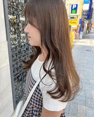 セミロング カラー sato harunaのヘアスタイル
