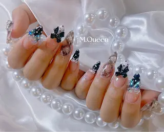 ネイル MQueen ネイルサロンマルのネイルデザイン